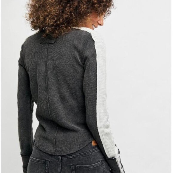 Free People We the Free Tasha Thermal Top Long Sleeve Waffle KniBlack Gray Large - Picture 2 of 12